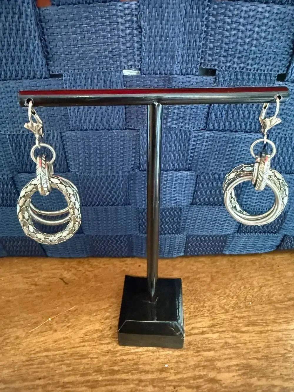 Vintage Silver Tone Graduated Interlocking Circle Dangle Earrings